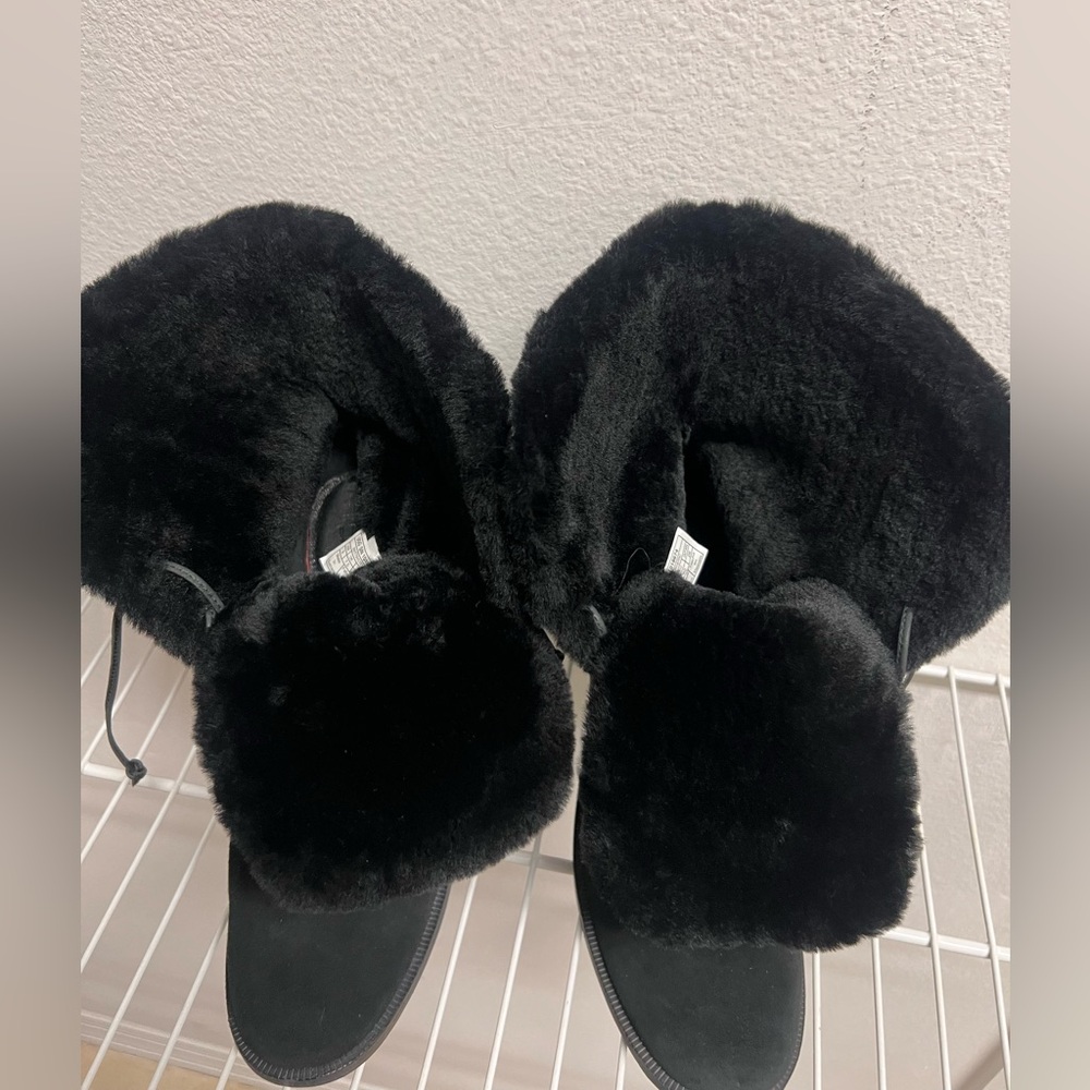 Ugg Jerene Booties used in great shape size 9 - Picture 11 of 11